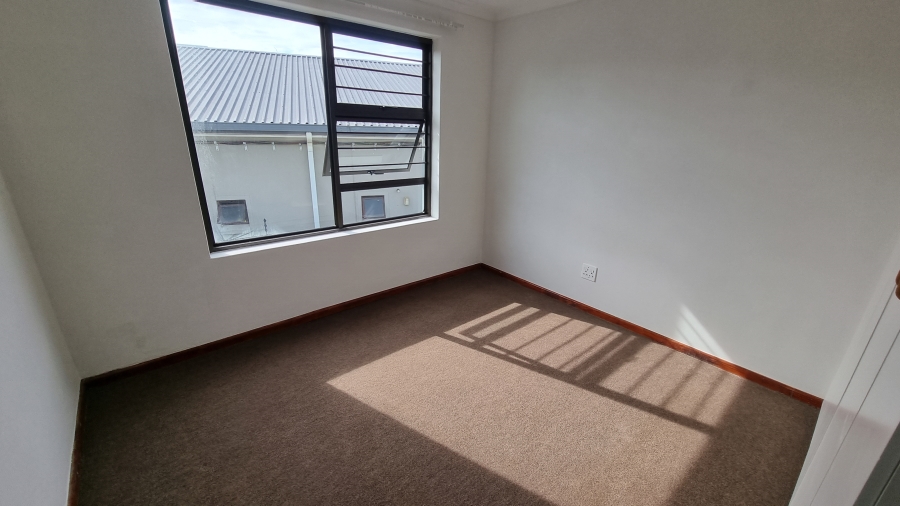 2 Bedroom Property for Sale in Twin Palms Western Cape